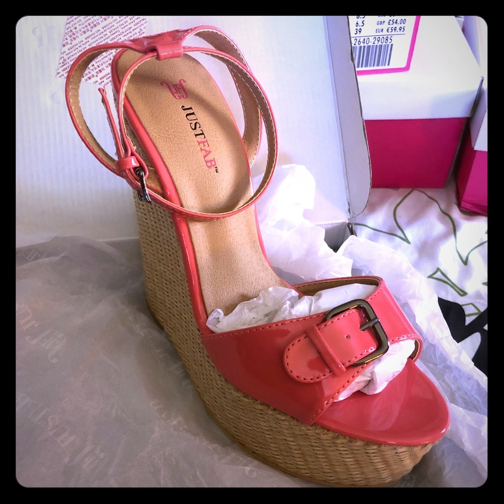 Women’s shoes